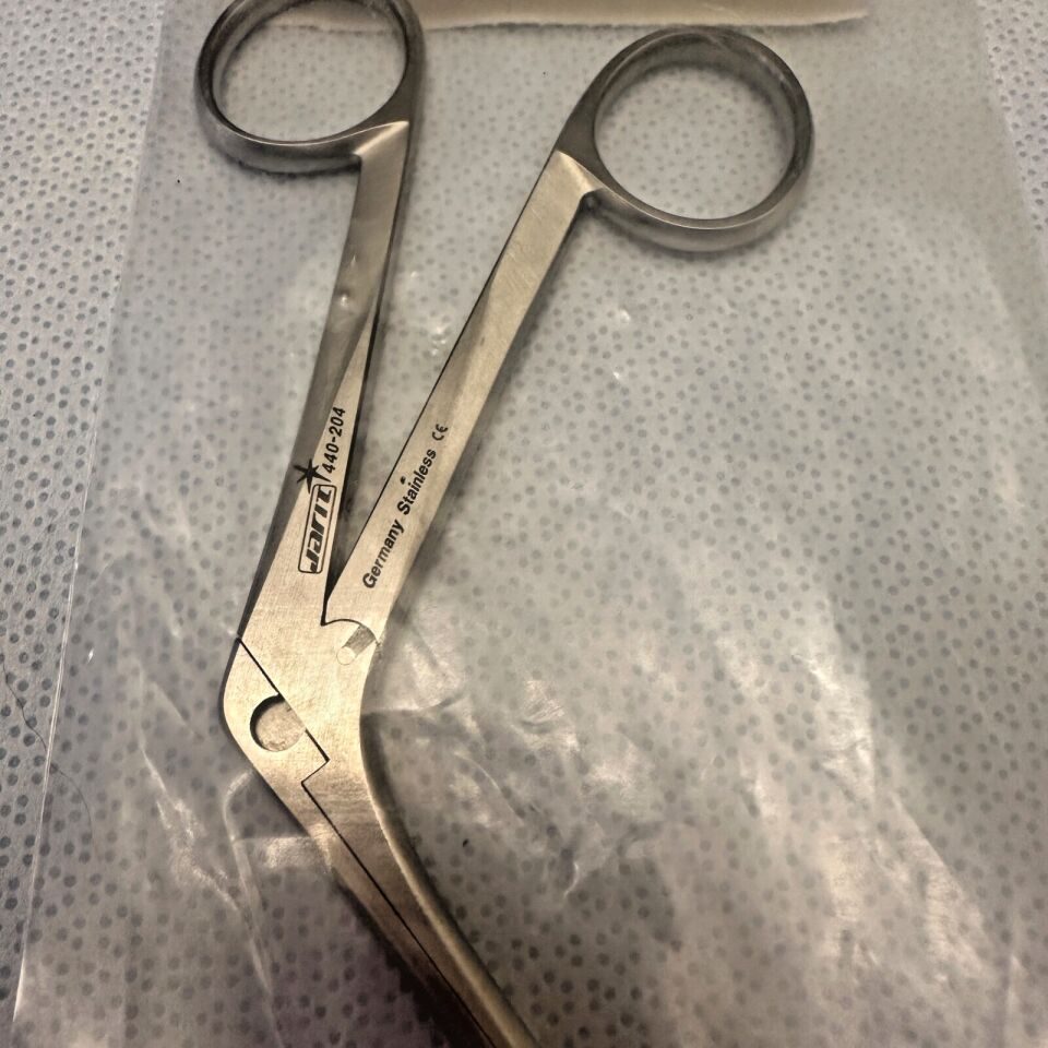 JARIT 440-204 Nasal Alligator Scissor Tapered Blade Left WL 4-1/2" — photo 4