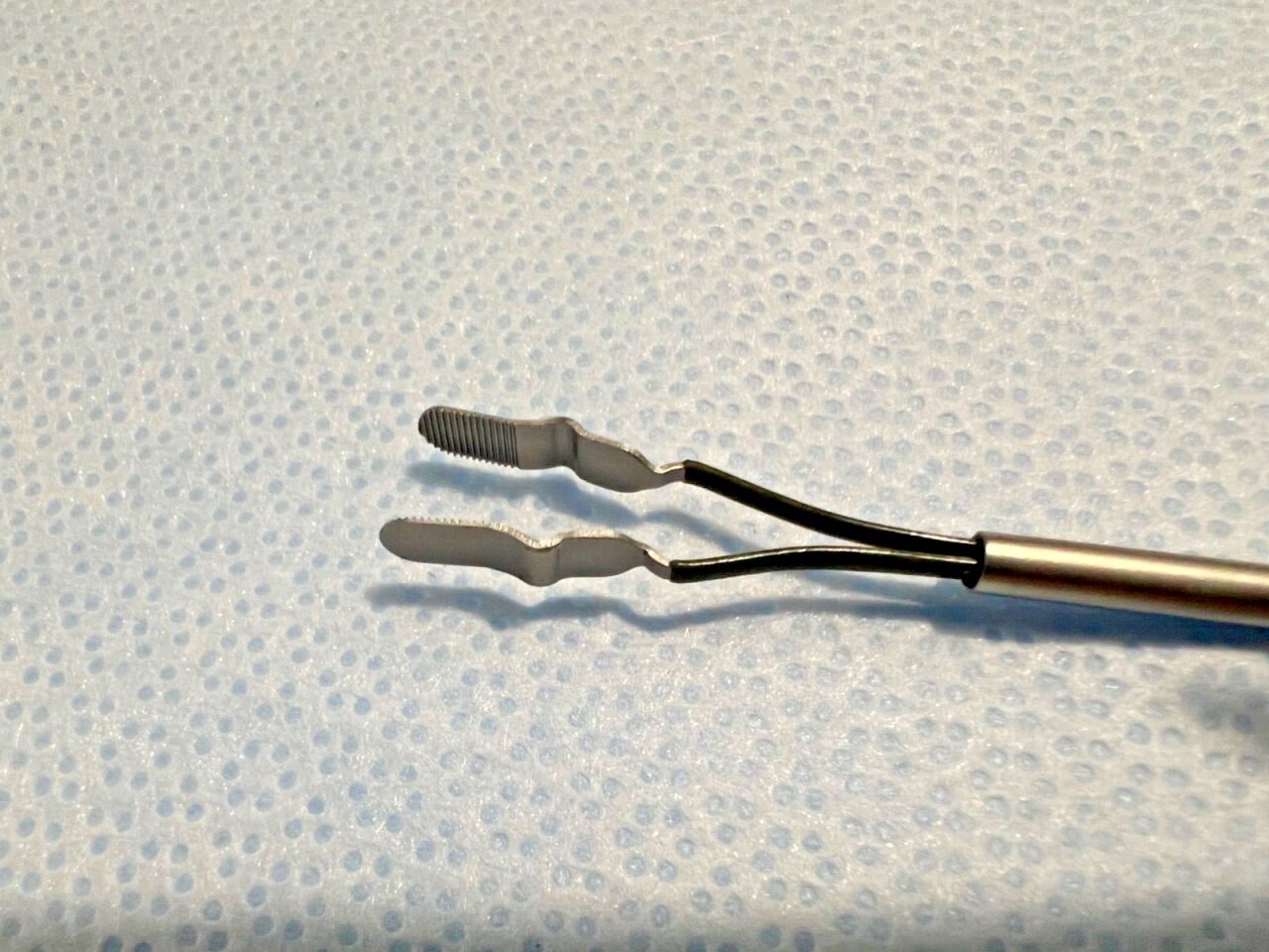 OLYMPUS A5389 Laparoscopic Kleppinger Tweezer Forcep w/ Bipolar Jaws — photo 2
