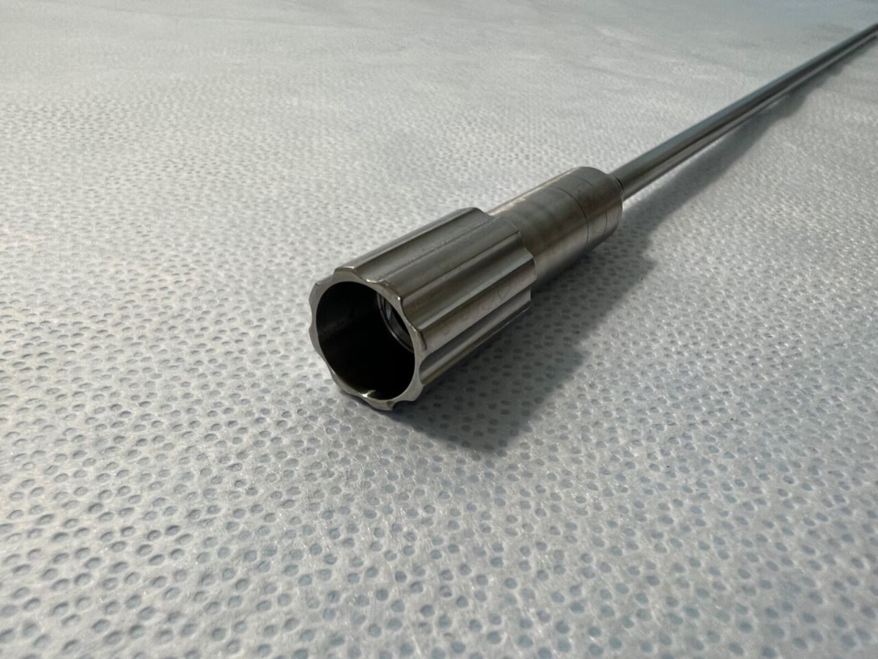 STRYKER 250-070-406 StrykeFlow Laparoscopic Irrigation Pool Vented Tip 5mmX32cm — photo 4