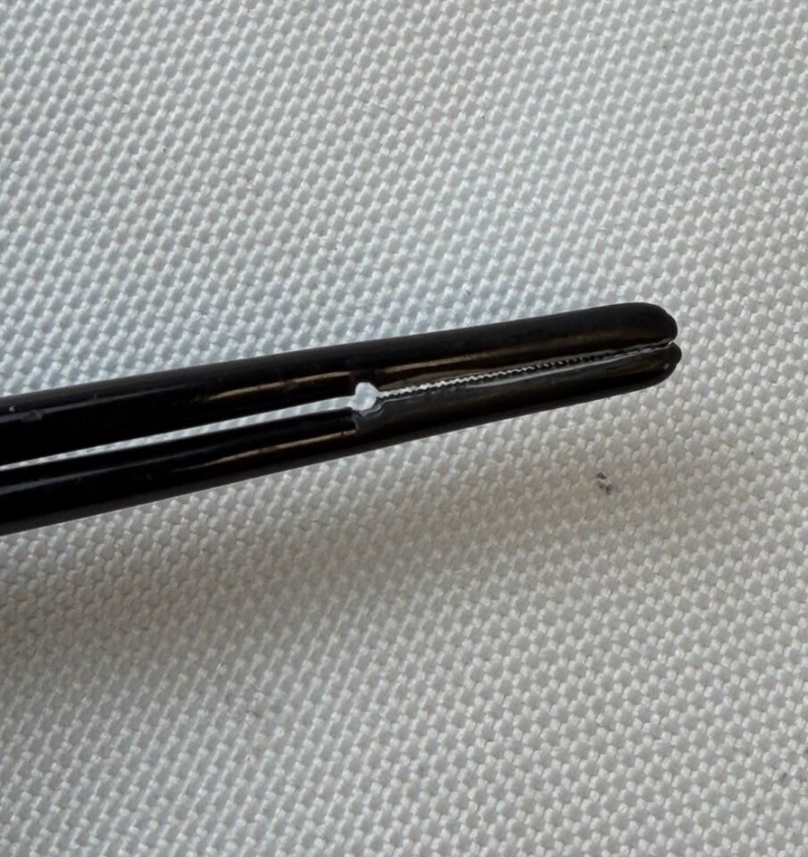 BLACK & BLACK SURGICAL B50531-1 Crow Insulated Onyx Forceps T/C 4000 Jaws 9" — photo 6