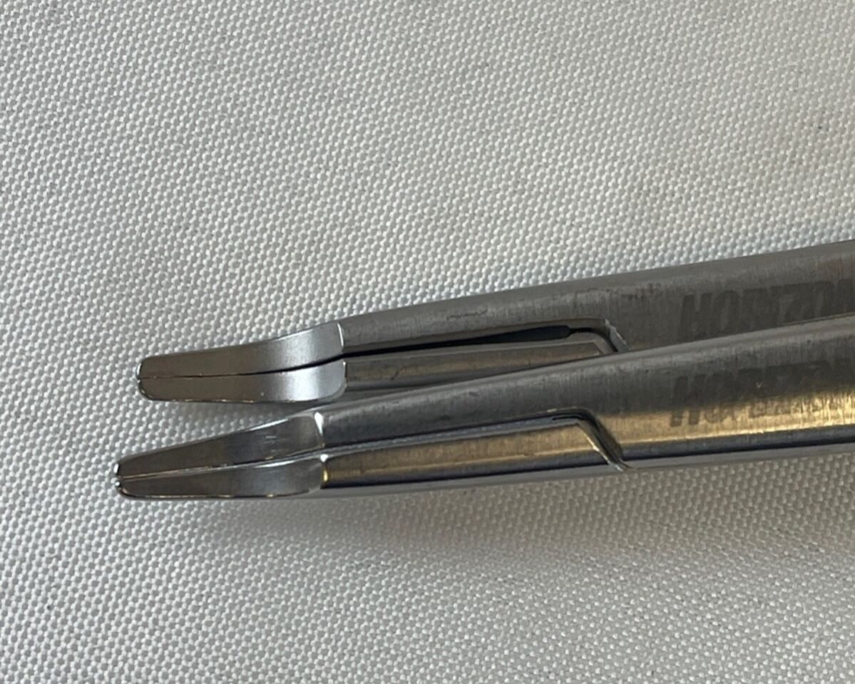 PILLING WECK 137081 Pair of Horizon Open Ligating Curved Small 8" Clip Appliers — photo 7