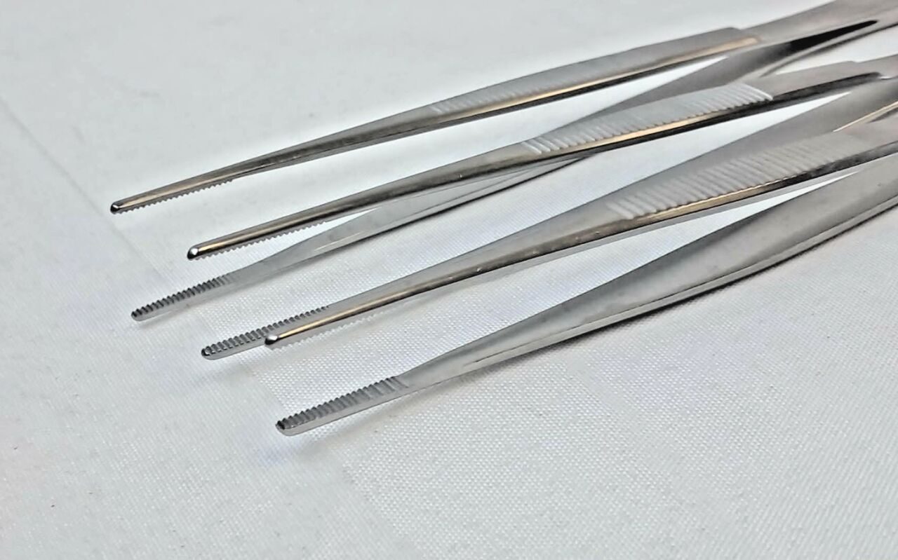 V. MUELLER SU2303 Dressing Serrated Forceps lot of 3 — photo 3