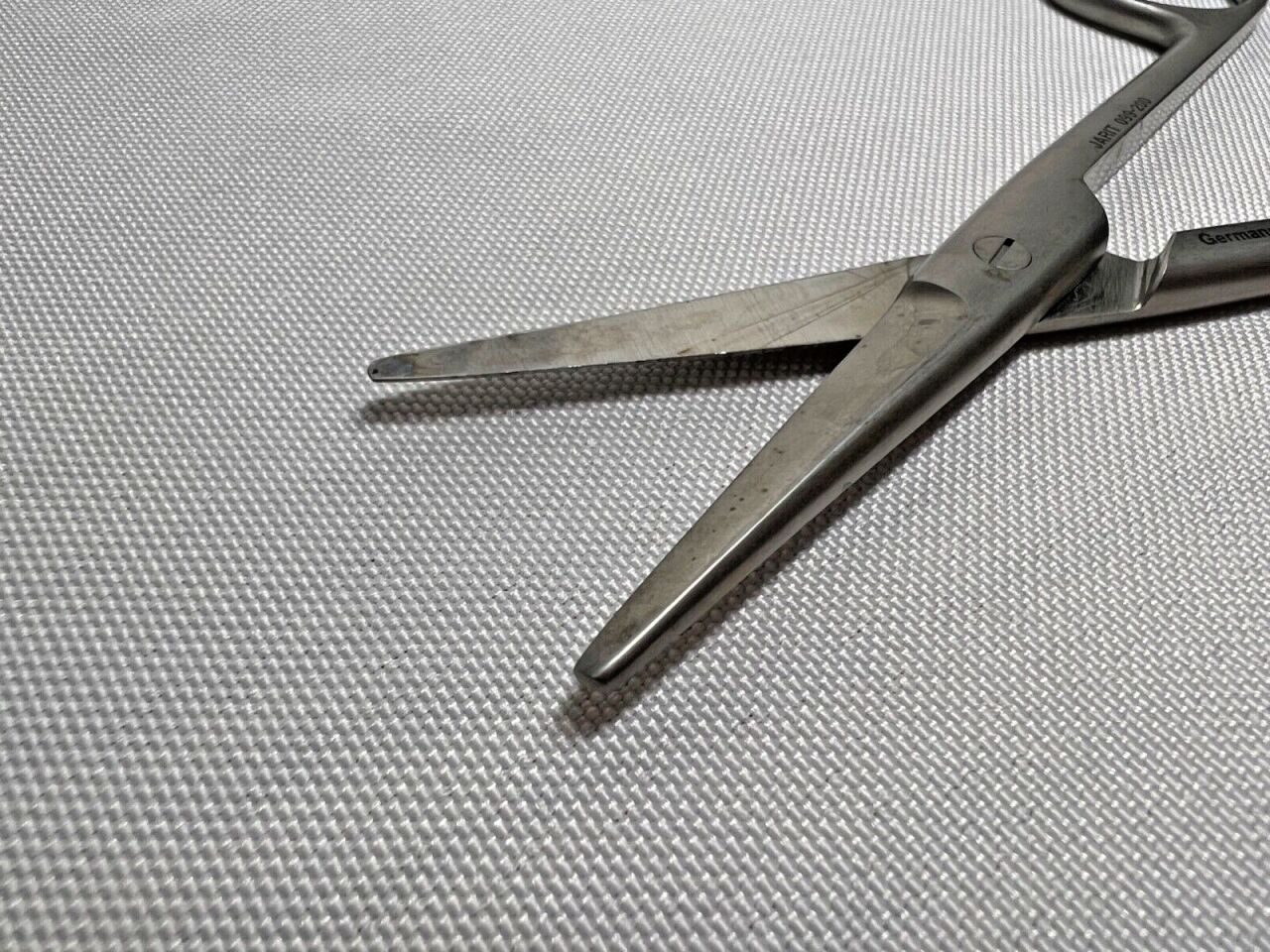 JARIT 099-200 Straight Mayo Scissors, Jaw Length 43mm X Jaw Width 3.25mm — photo 2