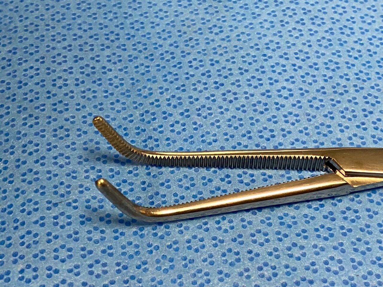 CODMAN 30-4081 Mixter Gallbladder Forceps — photo 5