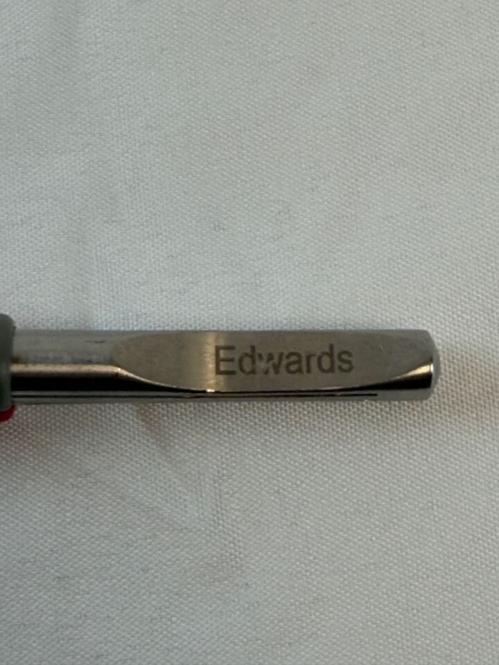 EDWARDS MICS T/C 3.5mm x 30cm Minimally Invasive Cardio Thoracic Needle Holder — photo 7