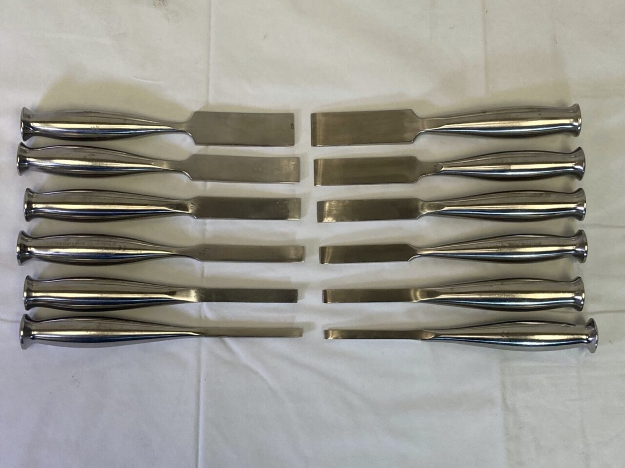 VARIOUS  Set of 15 Zimmer V. Mueller Osteotome Chisel Elevators Set w/ Sterilization Case — photo 13