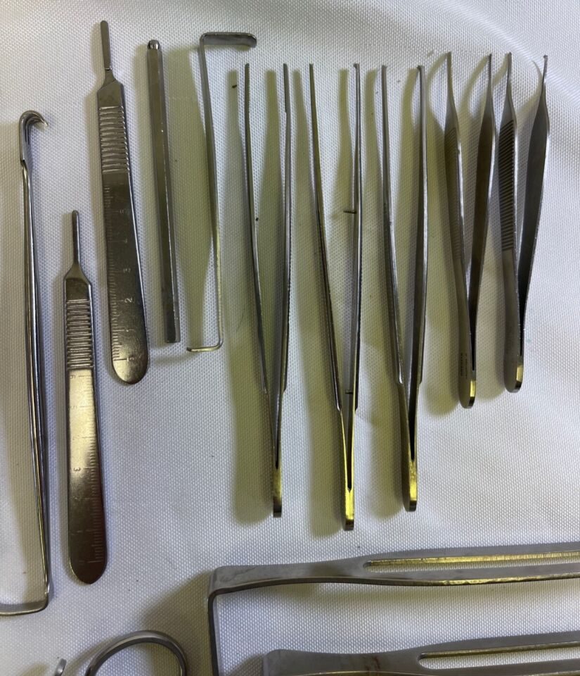 V. MUELLER Various Small Ortho/Podiatry Set w/ Sterilization Case — photo 8
