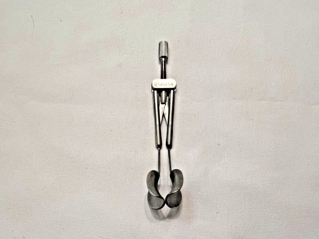 RHEIN 08-08154 Carpel Non Aspirating Speculum Temporal Fit