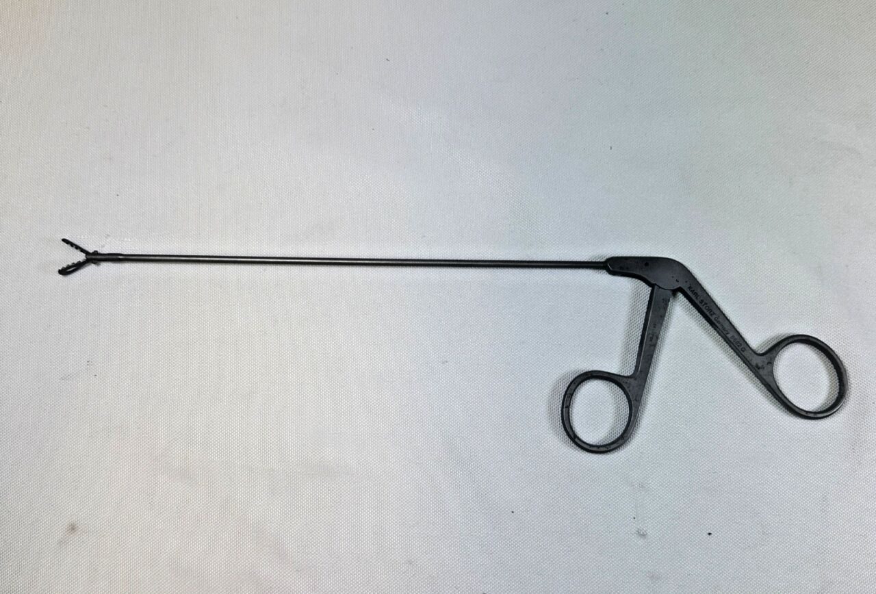 KARL STORZ 8662G Laryngoforce 11x7mm Oval Bite 10" 22CM Grasping Forceps — photo 1