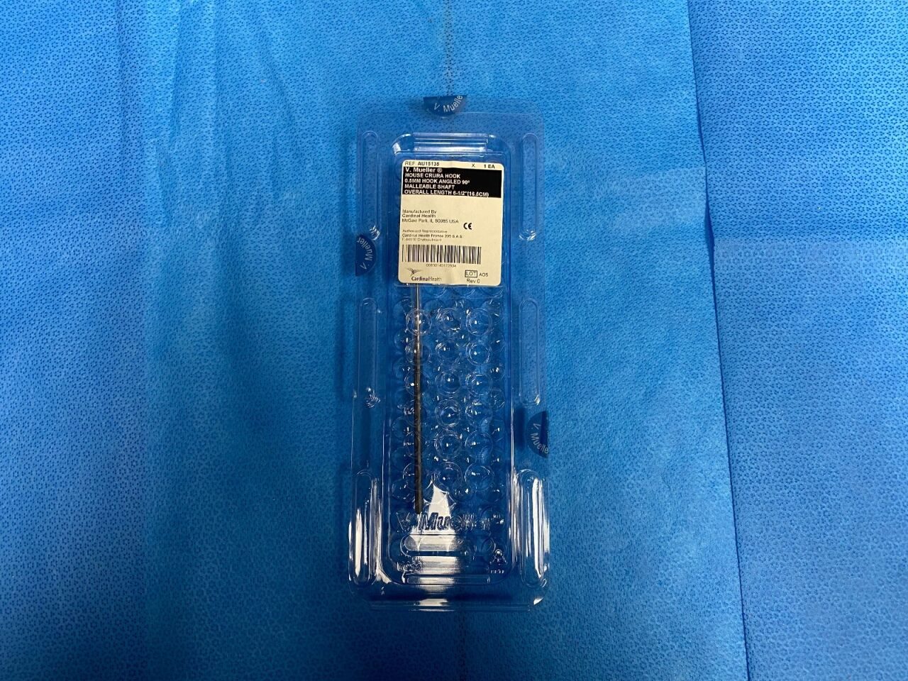 V. MUELLER AU15135 Hose Crura Hook 0.5mm Hook Angled — photo 1