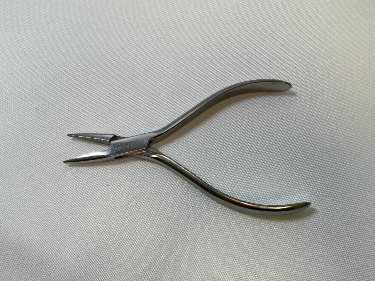 V. MUELLER OS3071 1mm Tip 5 1/2" Needle Nose Pliers — photo 2
