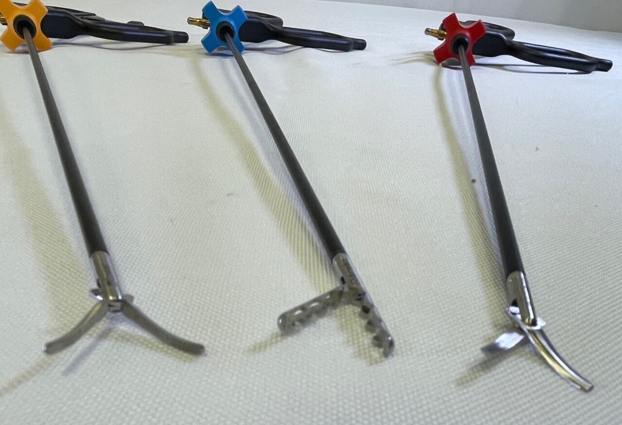 CONMED Various Set of 3 abmedica MicroLap 3.3mm Scissor Dissector Grasper Set Monopolar — photo 8