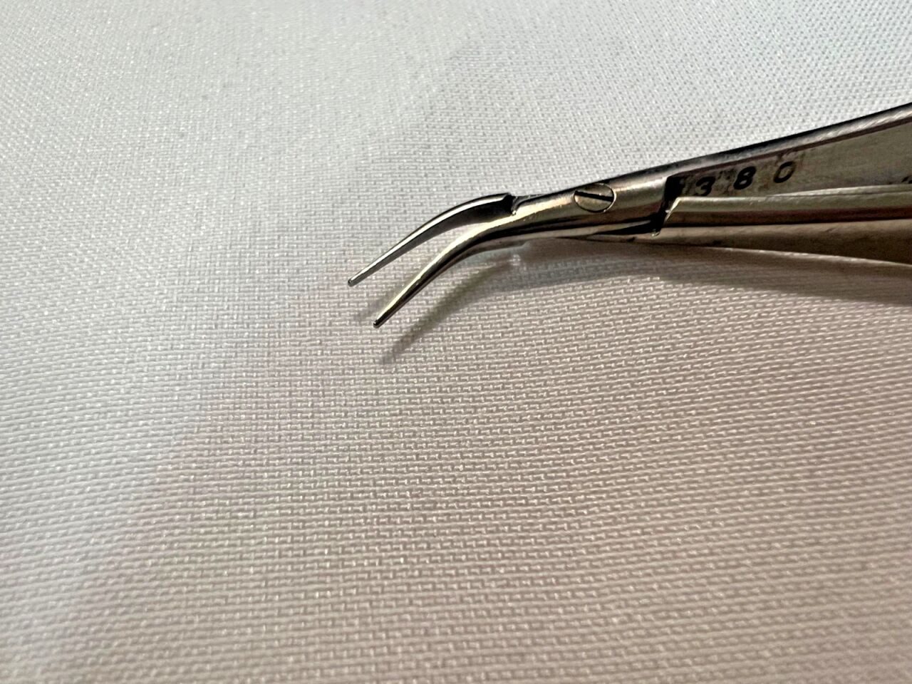 ASICO AE-4211 Laydes Lens Holding Forceps 10mm Angle-Tip X 45deg Jaws X 4-1/4" L — photo 2