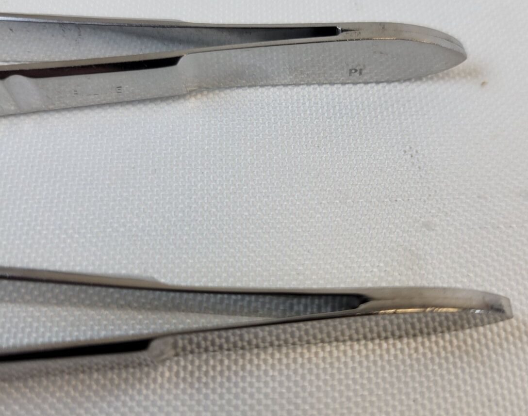 PILLING 18-1104 Thumb Dressing Forceps Straight 5-5/8" (Set of 2) — photo 3