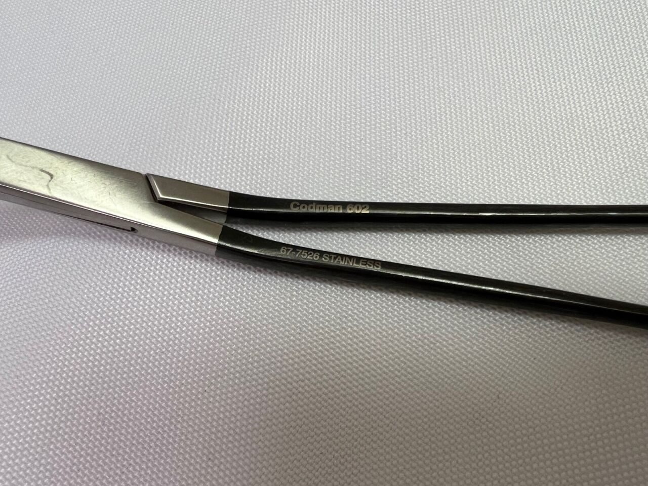 CODMAN 67-7526 Curved Glover Opti-Length Coarctation Clamp 10" — photo 2