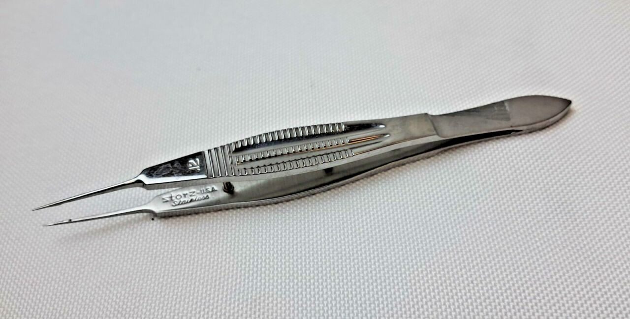 KARL STORZ E1796 Castroviejo Suturing Forceps 0.12mm 4.2"