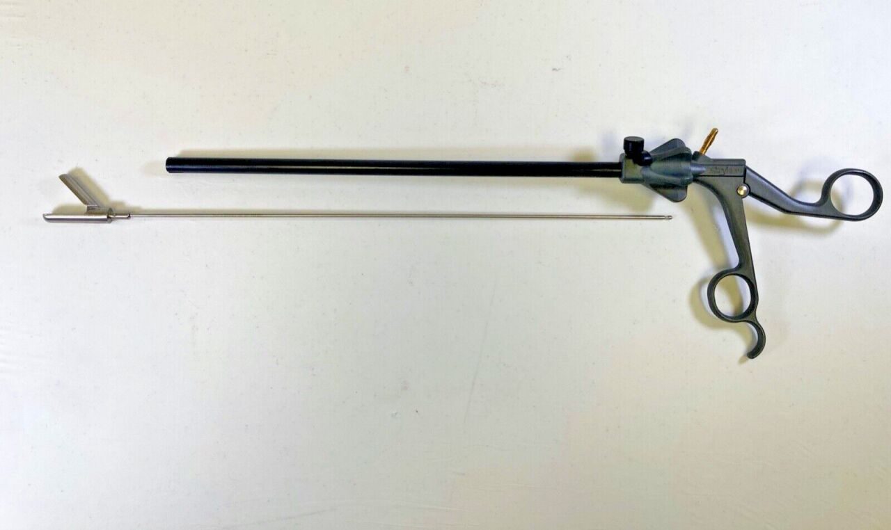 STRYKER 250-080-618 10mm x 33cm Monopolar Biopsy Spoon Laparoscopic Forcep