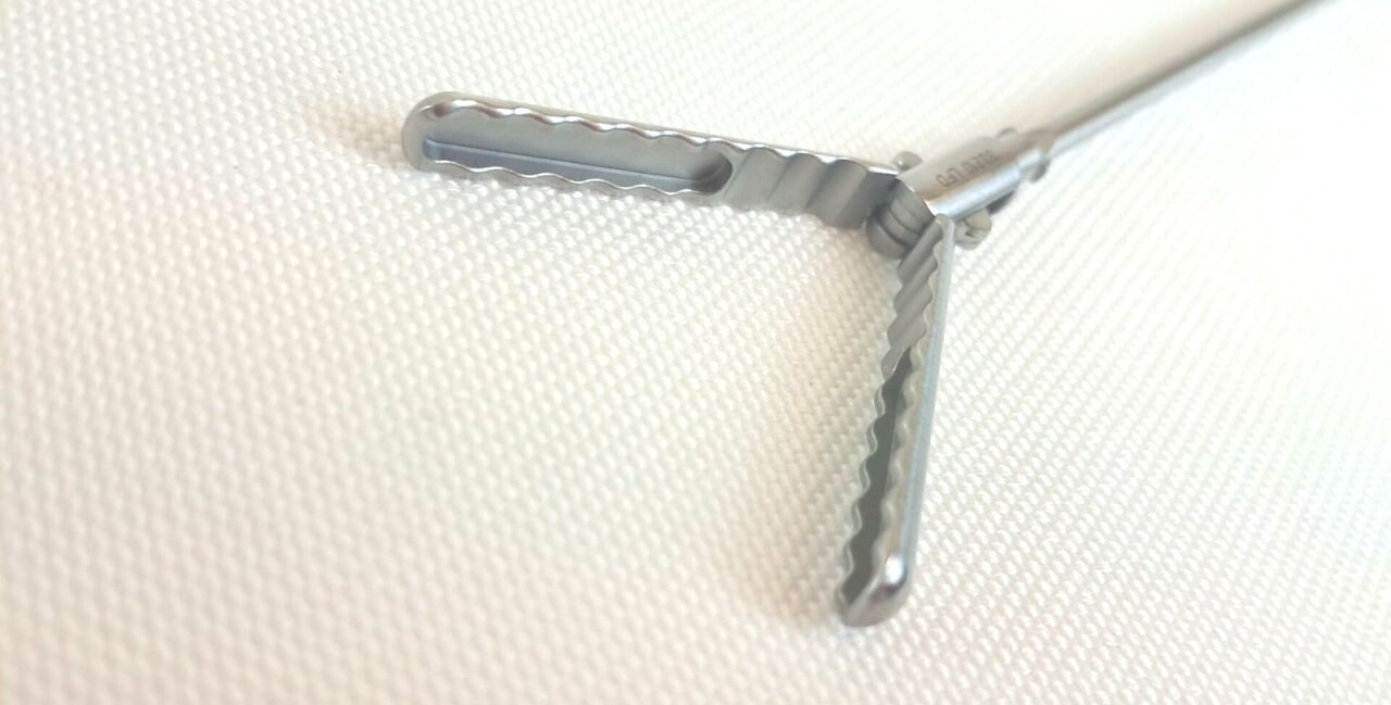 KARL STORZ 33210 LFD Clickline Wave Grasping Forceps Insert — photo 2