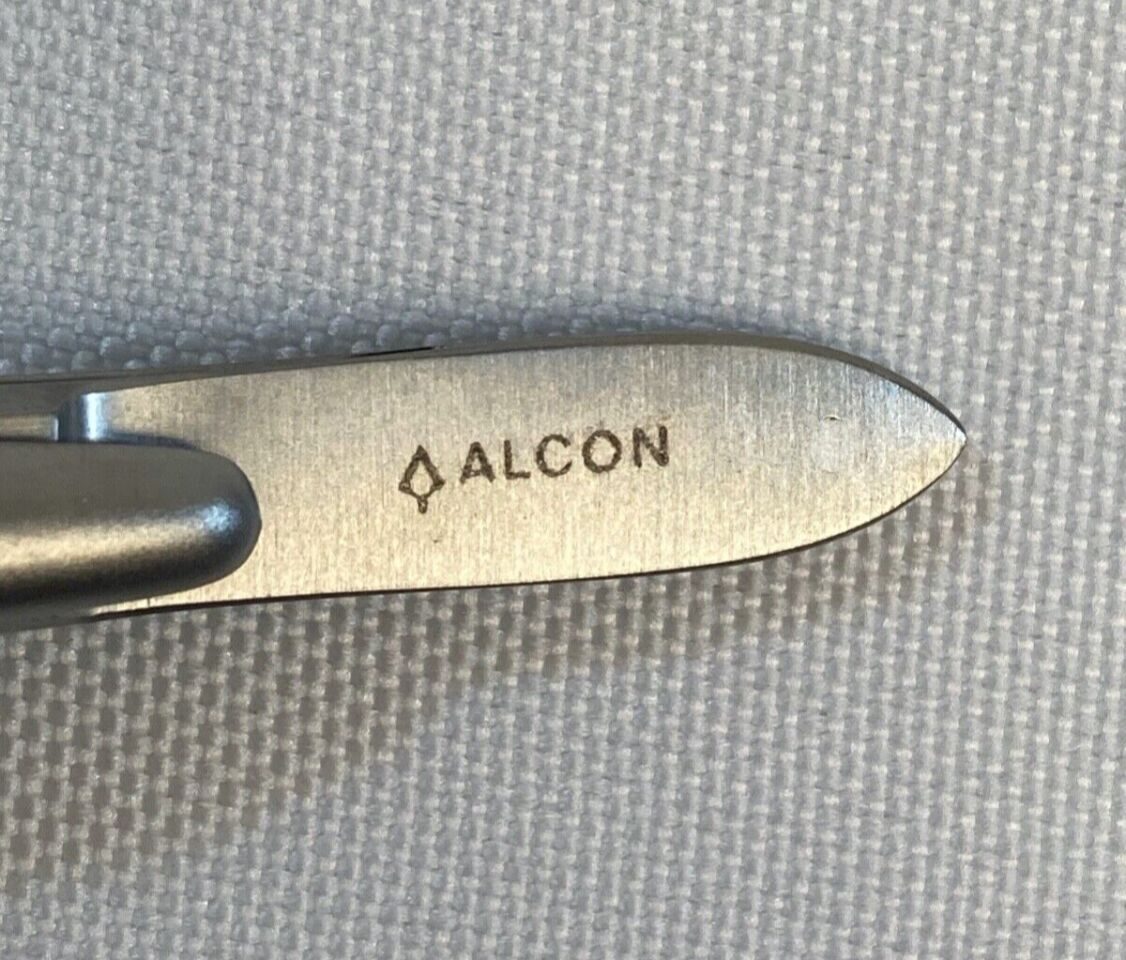 ALCON/GRIESHABER 1-626 Berke Ptosis Clamp 27mm Longitudinal Serrations — photo 3