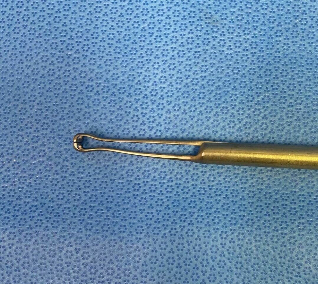CABOT MEDICAL Nanticoke Babcock Surgical Laparoscopic Forcep 11mm X 36cm — photo 5