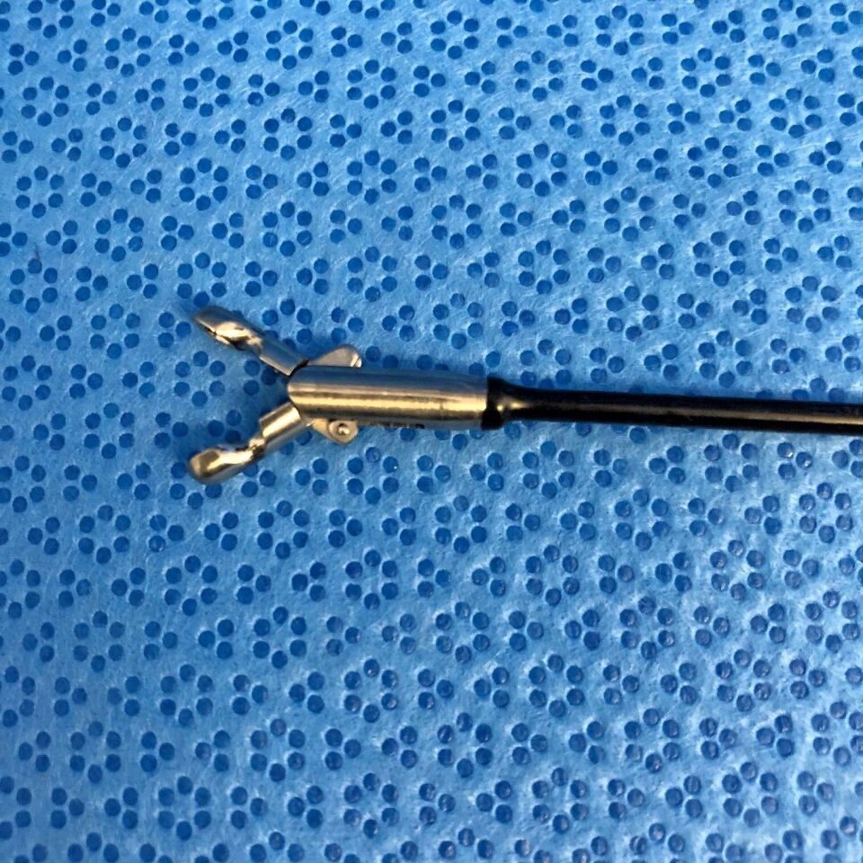 PILLING WECK TELEFLEX WL 12" Forceps ENT Insulated 4mm Laryngeal Biopsy Cup Forceps ENT — photo 4