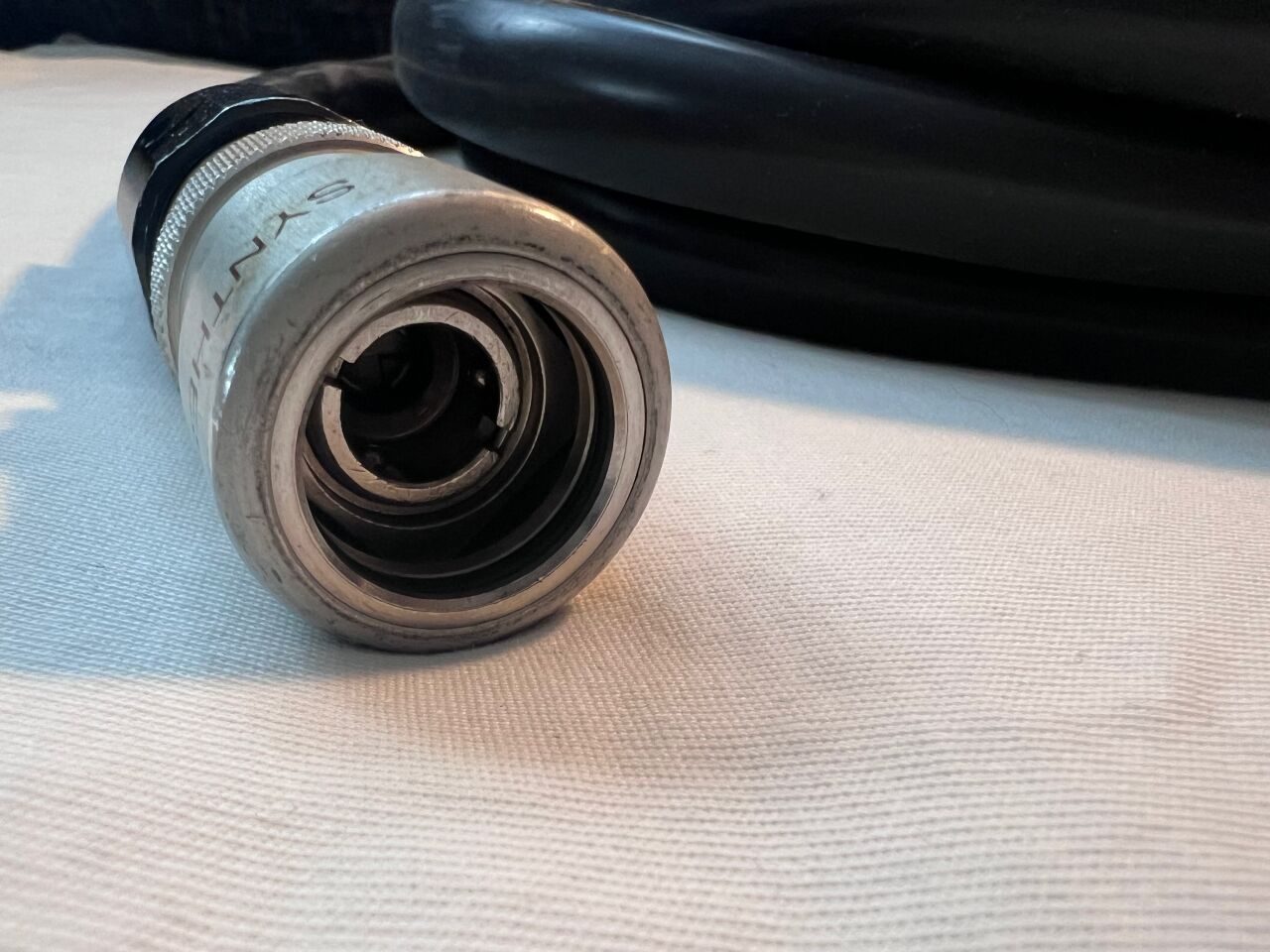 SYNTHES 519.51S 3-Meter Pneumatic Double Air & Nitrogen Power Tool Hose — photo 2