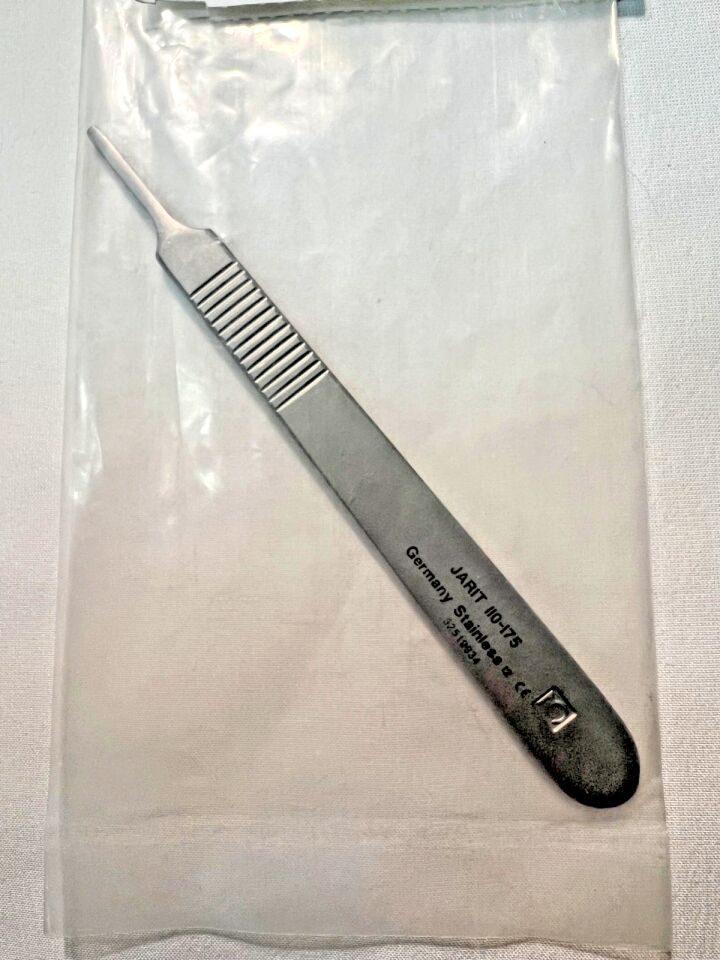 INTEGRA 110-175 Knife Handle For Blades 10,11,12,15 Matte Finish 5" Length