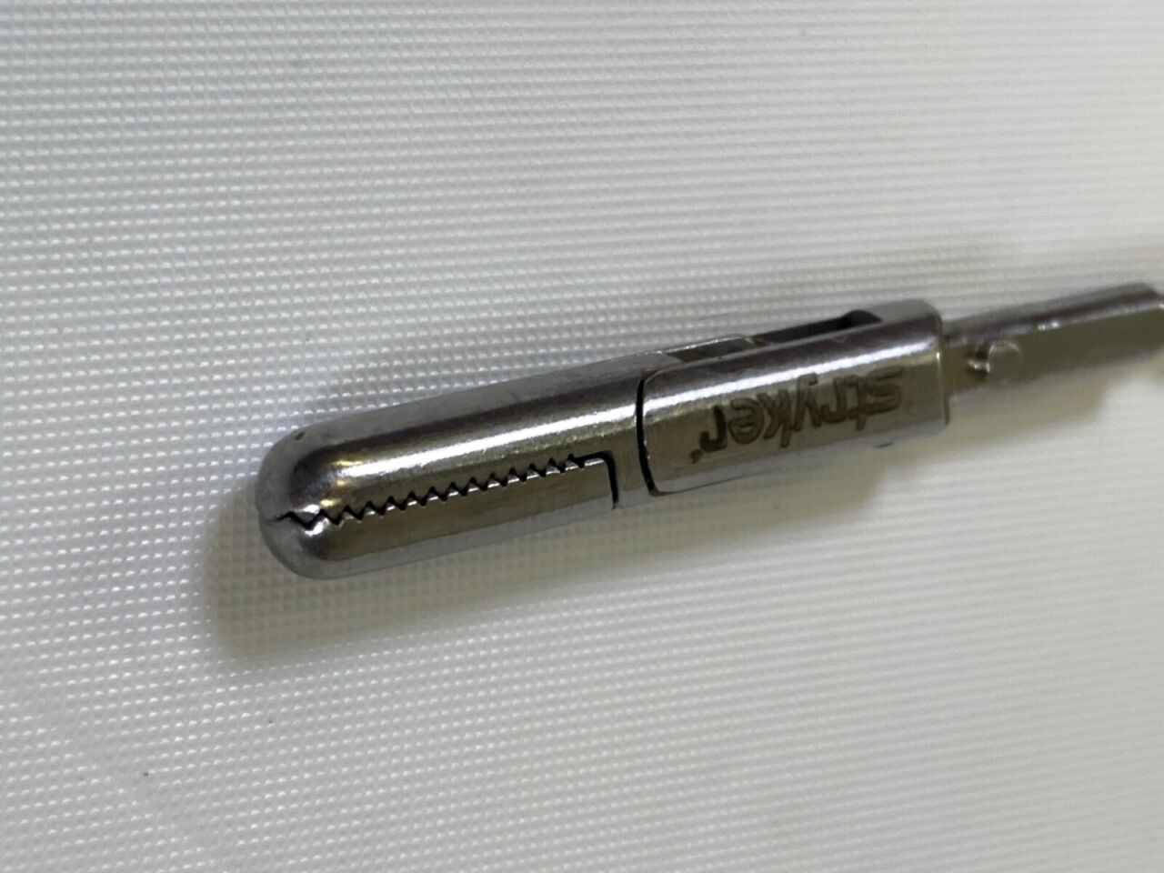 STRYKER 250-080-617 w/ 250-080-286 PEEK Monopolar Handle w/ 5mm x 33cm Blunt Grasper — photo 6