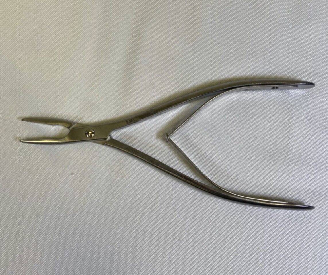 V. MUELLER AU11385 Lempert Rongeur Forceps Curved 3mm Jaws 7.5"