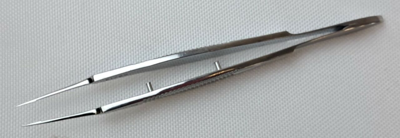 KARL STORZ E1796 Castroviejo Suturing Forceps 0.12mm 4.2" — photo 2