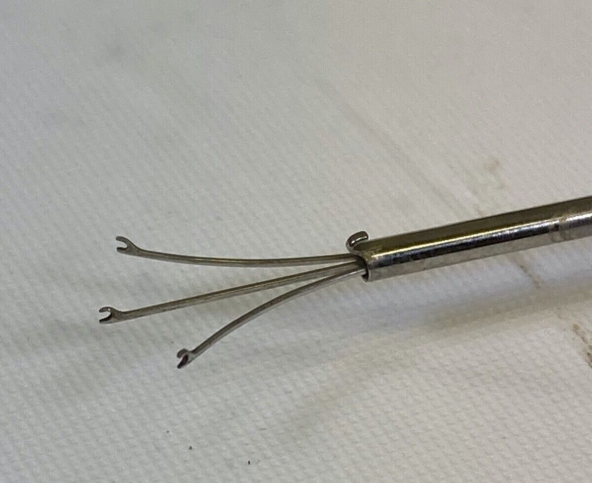 MORIA 3  Beehler Pupil Dilator w/ Sterilization Case 10mm Active Part 3 Point Ophthalmology General — photo 7