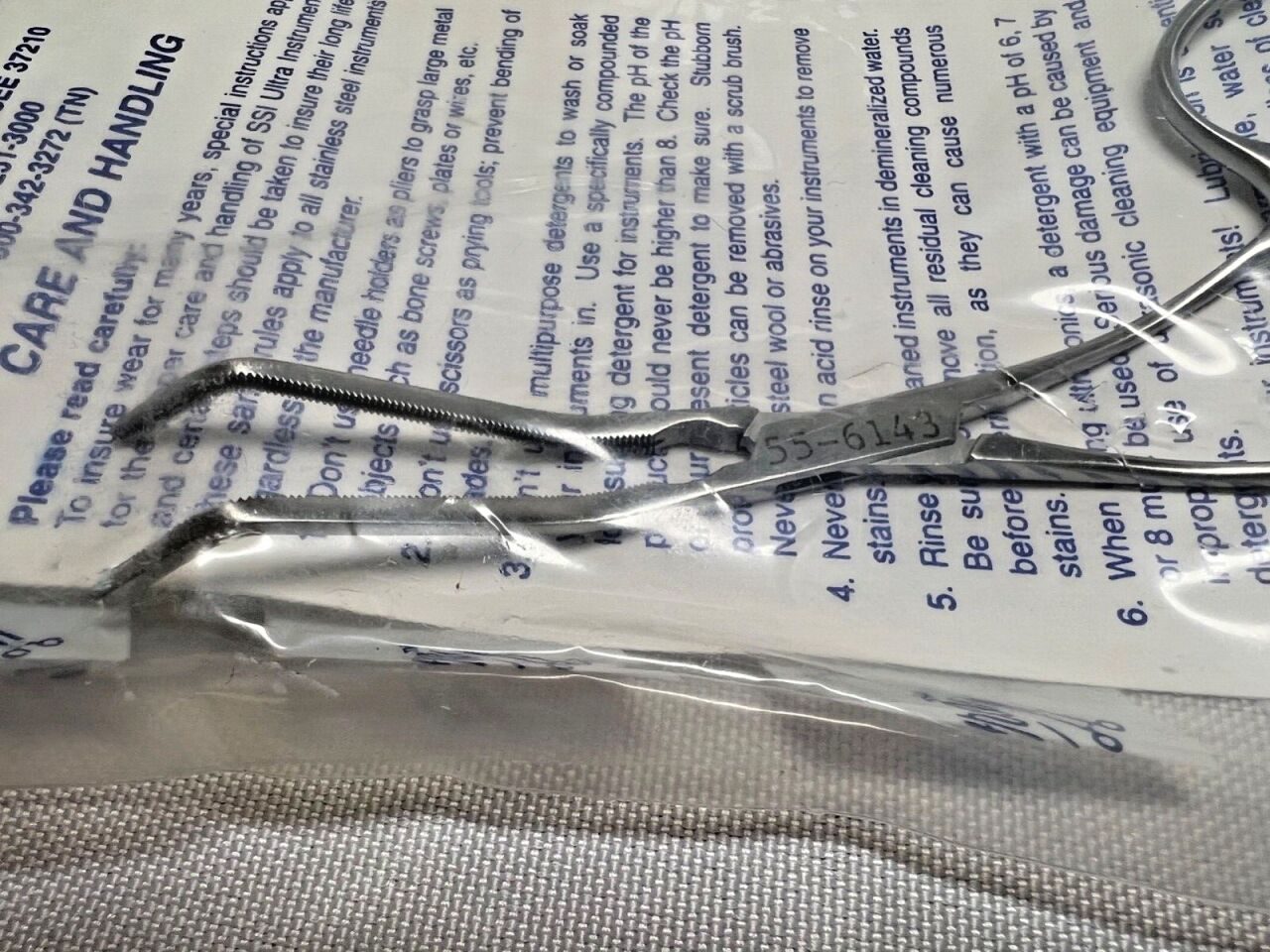 SSI ULTRA 55-6143 Cooley Neonatal Carotid Clamp 5" Length — photo 2