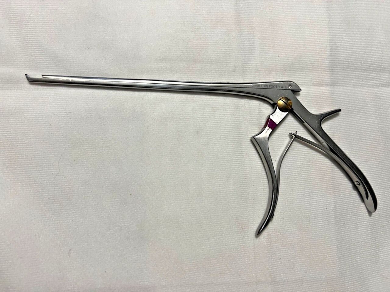 SSI ULTRA 57-0763 Kerrison Rongeur 3mm Thin Footplate 40deg Upbite X 8" Length — photo 1