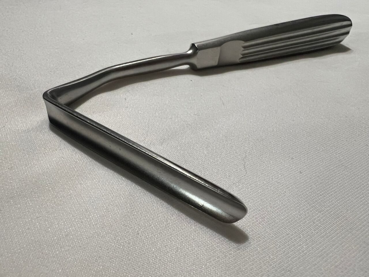SYNTHES 386.92 Retractor 8mm X 60mm — photo 2