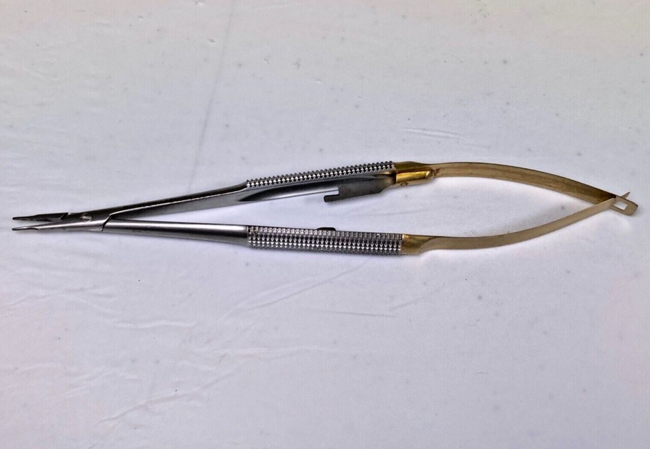 SNOWDEN-PENCER 32-4591 Diamond Jaw Micro Delicate Castroviejo Needle Holder — photo 1