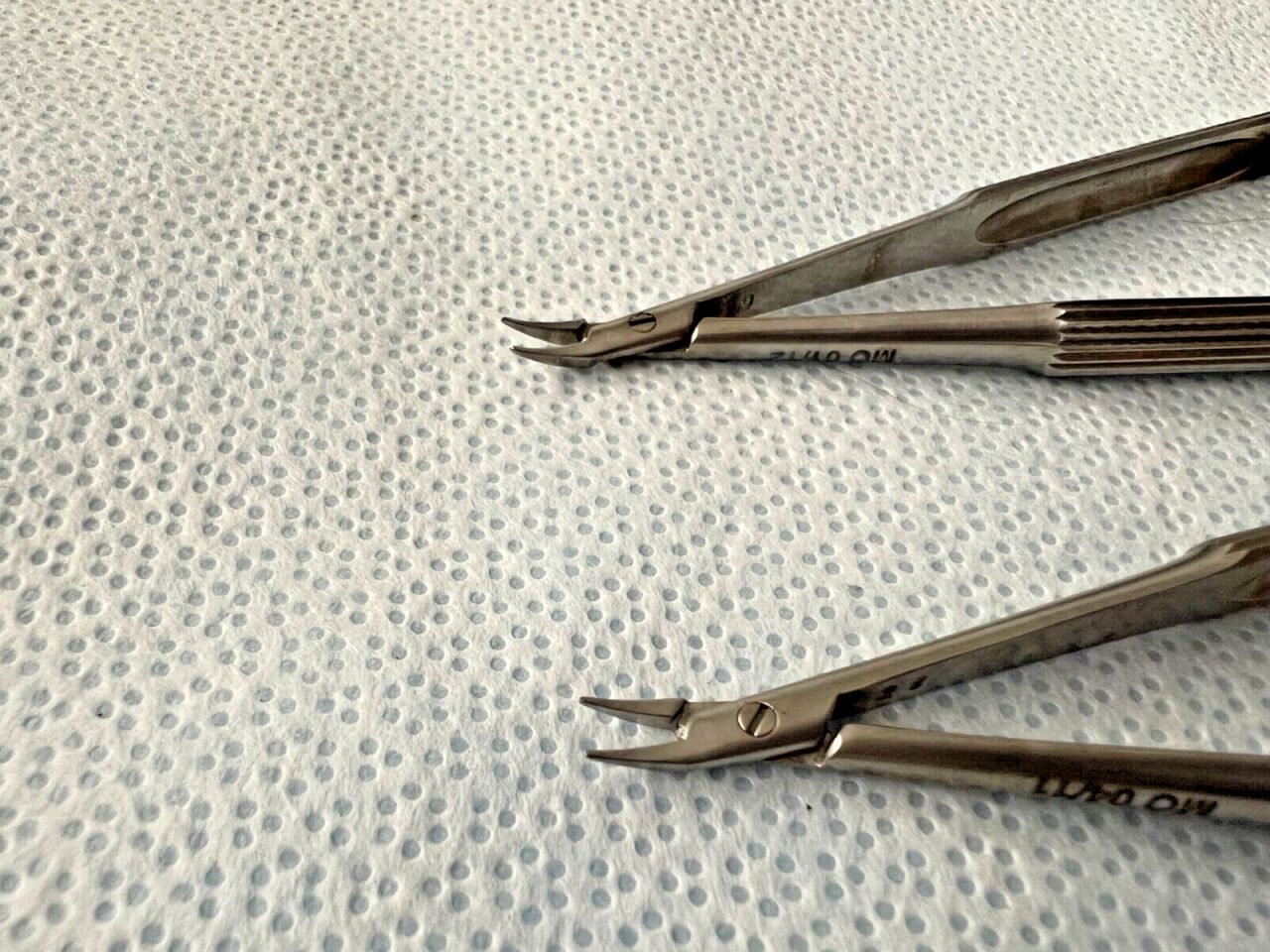 MSI PRECISION INSTRUMENTS 4-3/4" Non-Locking Curved Needle Holders - Set of 2 — photo 2