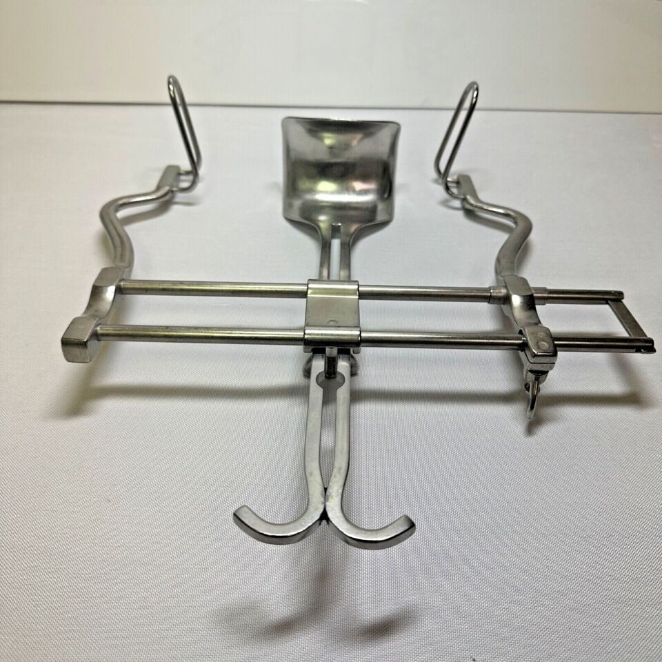 V. MUELLER  Balfour Abdominal Retractor With Center Blade — photo 2