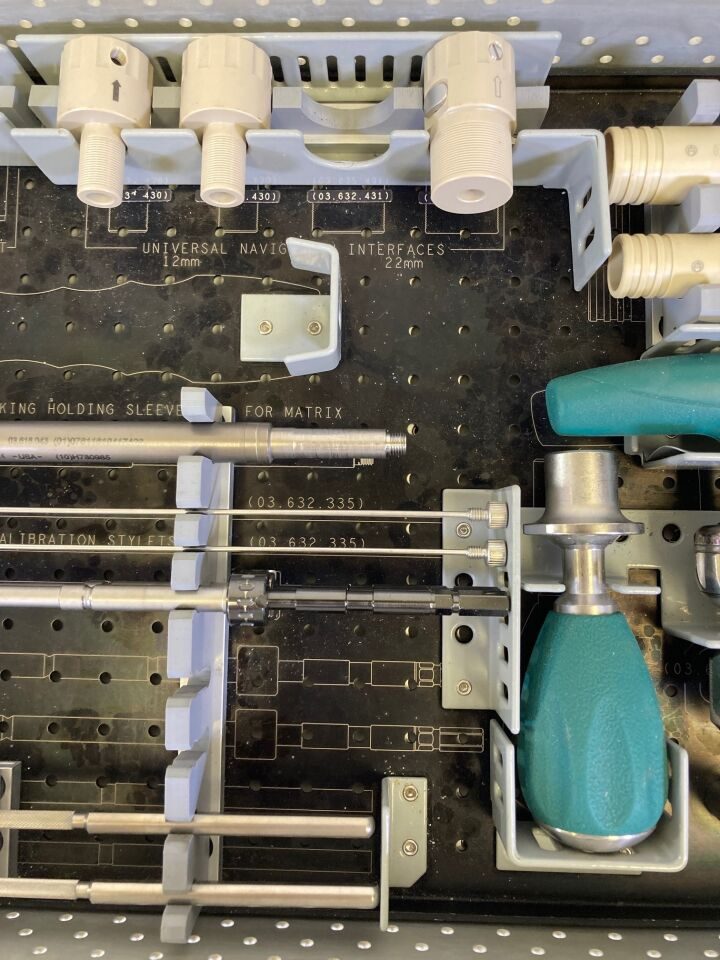 SYNTHES Custom — photo 14