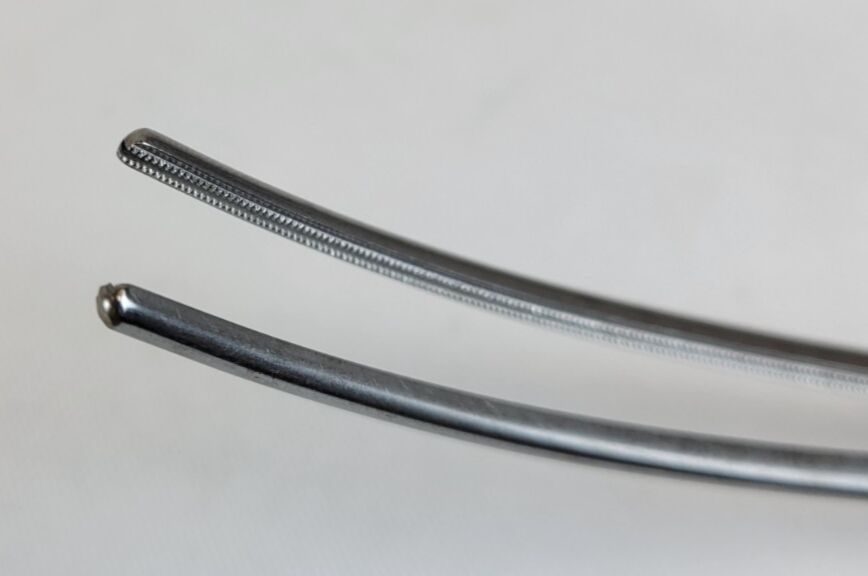 V. MUELLER CH-7245 DeBakey Aortic Aneurysm Clamp Curved — photo 5