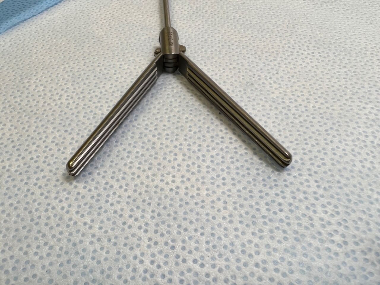 KARL STORZ 33510 CB ClickLine Large Laparoscopic Grasper Insert — photo 3