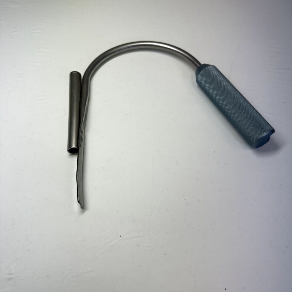 SNOWDEN-PENCER 88-5210 Emory Retractor w/ Suction — photo 7