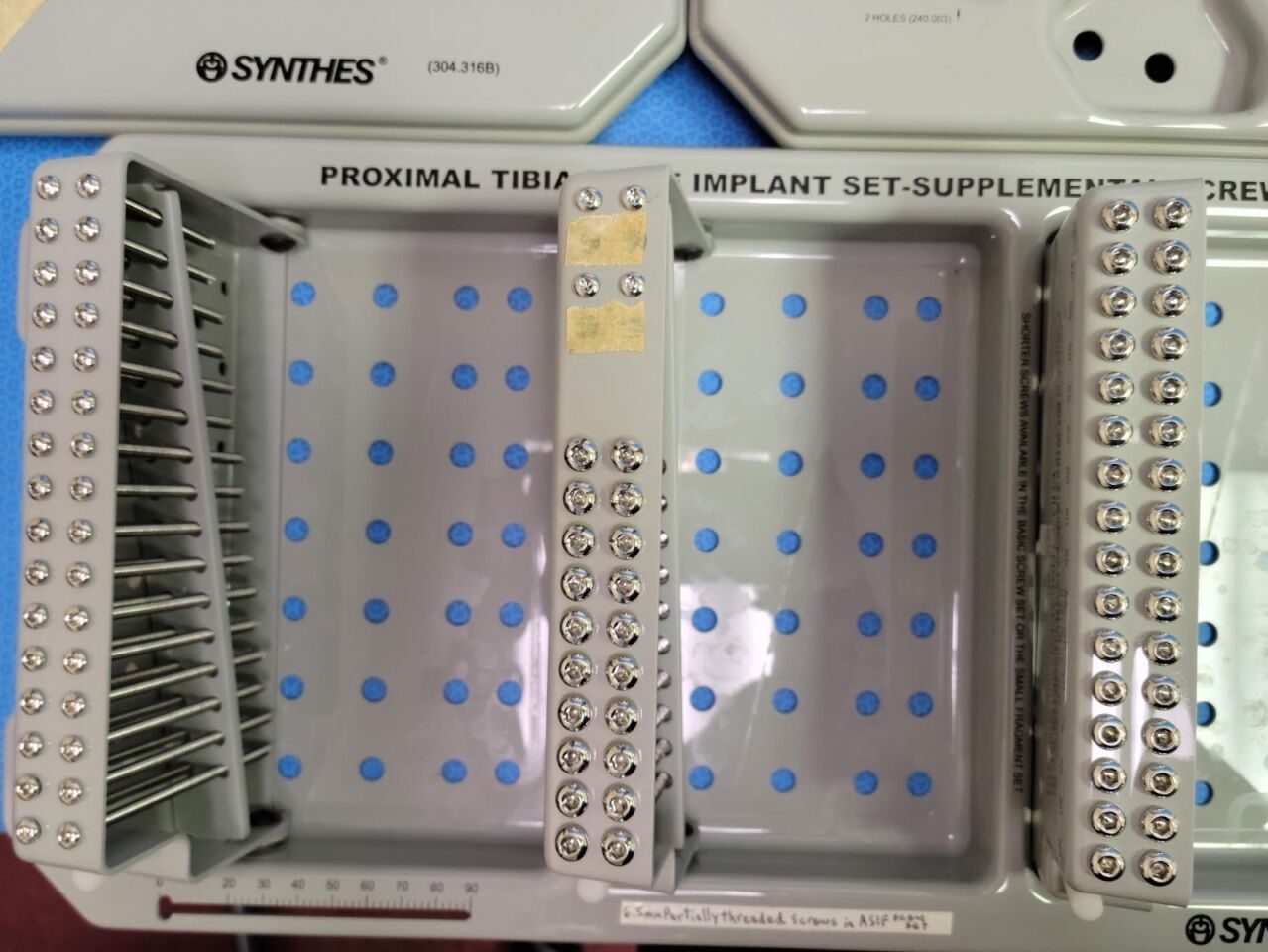 SYNTHES LC-DCP Self Tapping Small Fragment Set — photo 5