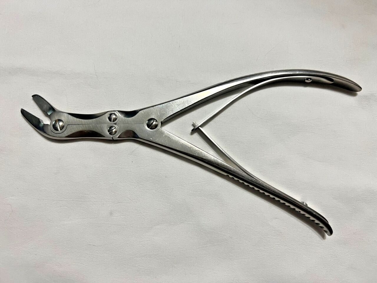 ZIMMER 3329 Stille-Luer Bone Rongeur 45deg Angle 4mmX 15mm Cup 9" Length