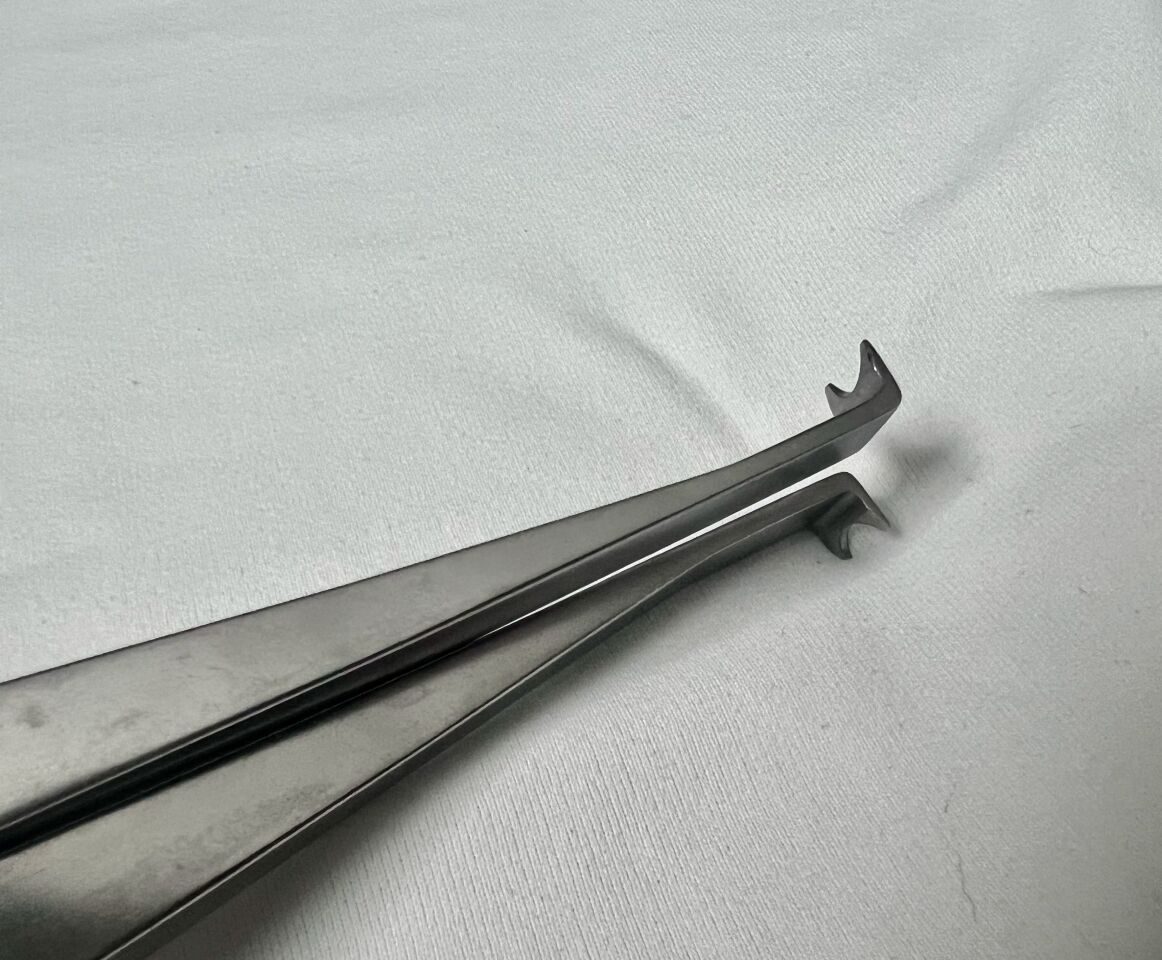 SYNTHES 388.406 Click'X Spine System Hinged Distraction Forceps — photo 4