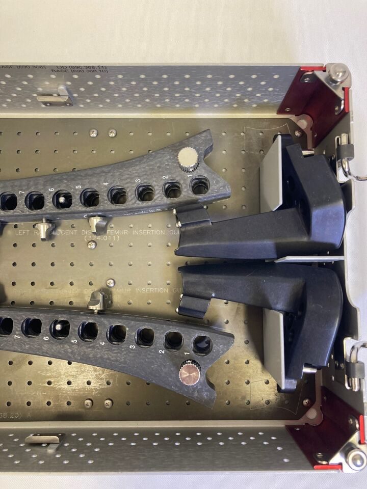 SYNTHES 145.473 Ti LISS Distal Femur Plate & Insertion Guide Set — photo 8