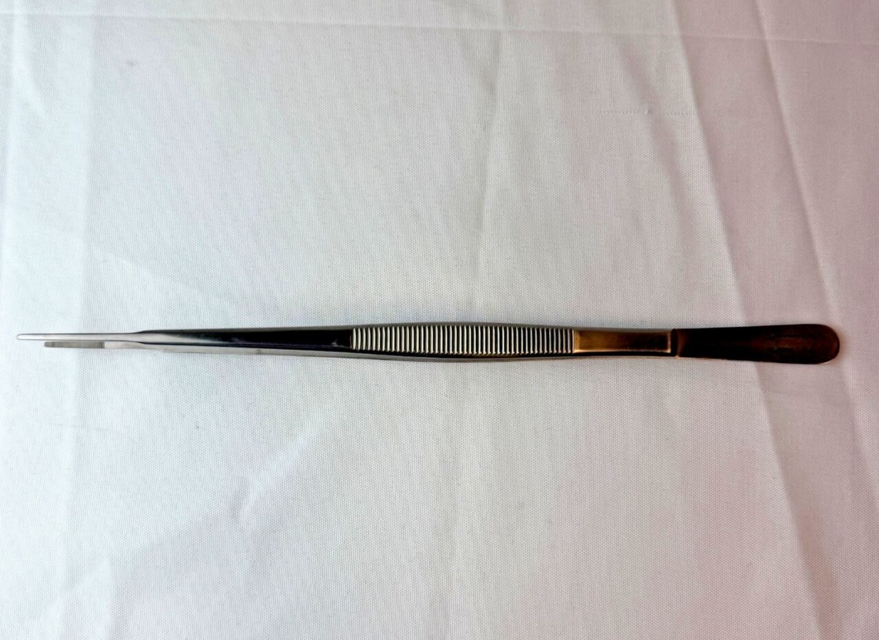 SSI ULTRA SYMMETRY 55-9004 Gerald Dressing Forceps Serrated 9-1/4" — photo 1