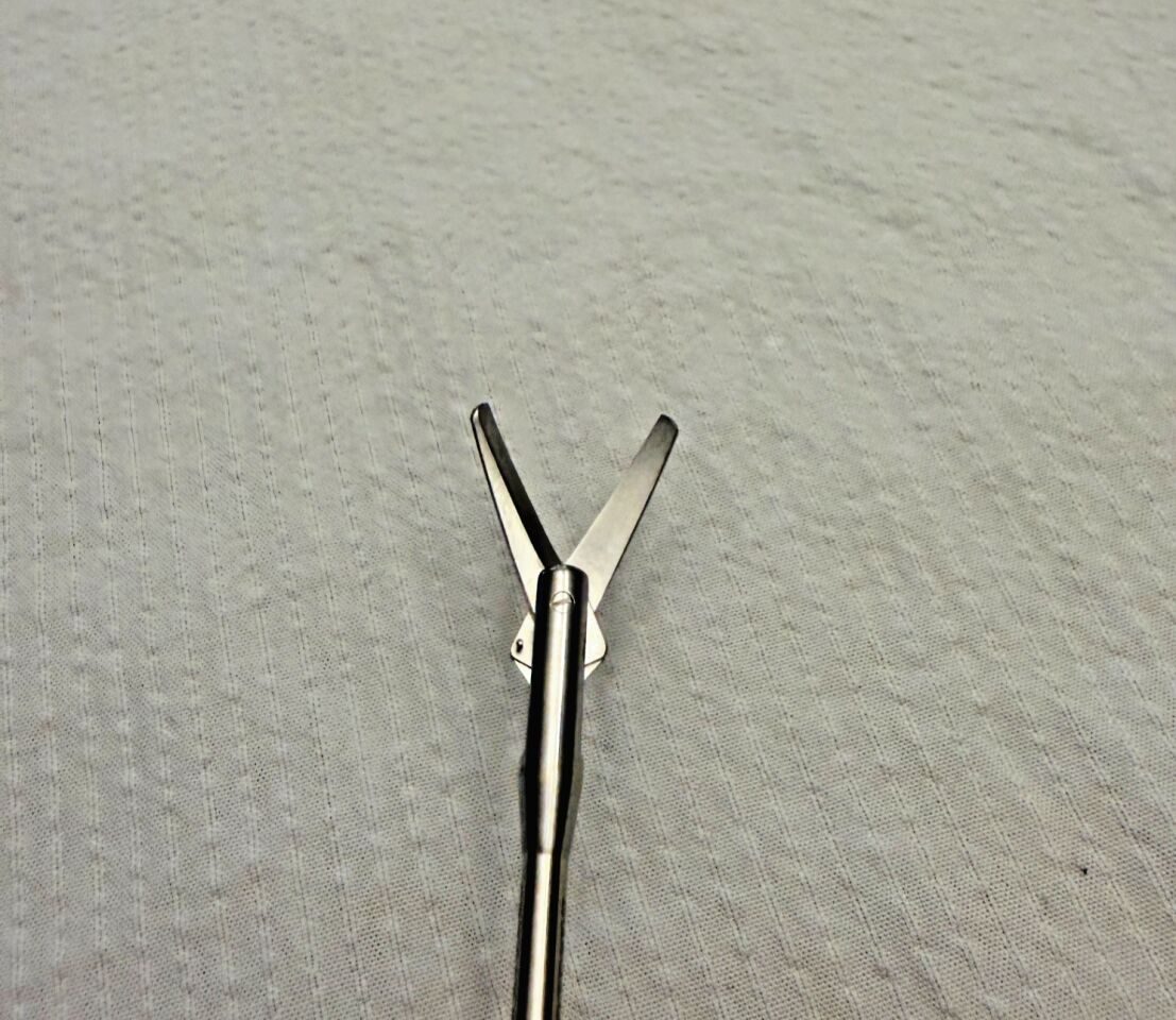 EDWARDS ERGS01330 MICS Scissors 3.5mm x 30cm Minimally Invasive CV Forcep — photo 2