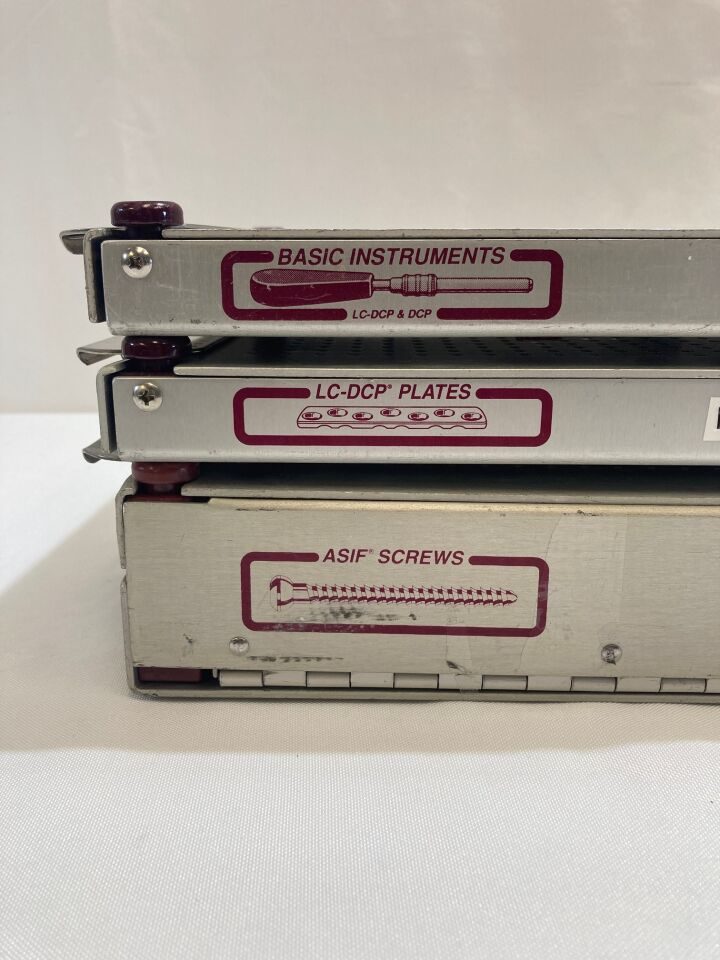 SYNTHES 115.04 / 105.118 / 105.23 LCP Basic Large Fragment System — photo 10