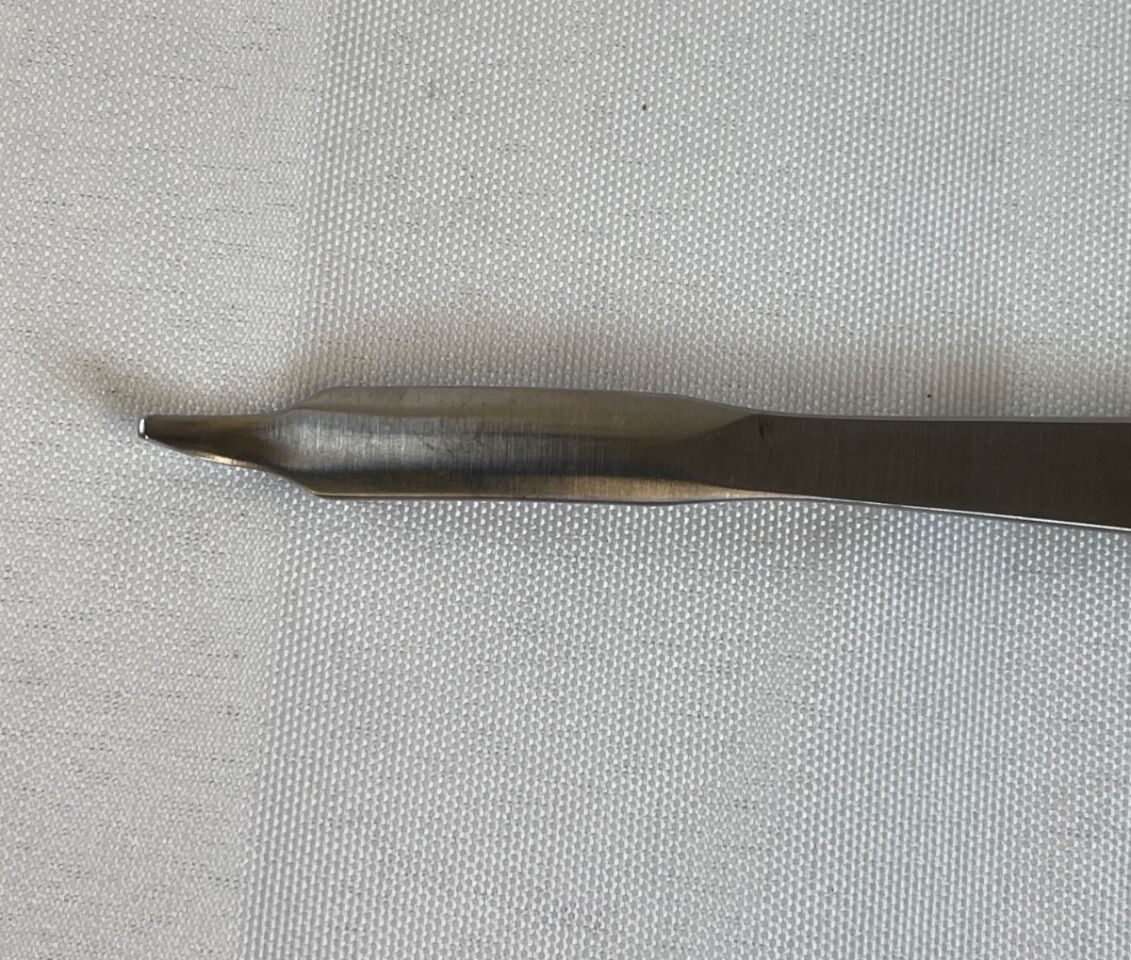 ARTHREX AR-13210 Mini Hohmann Retractor 8mm x 6.5" — photo 3