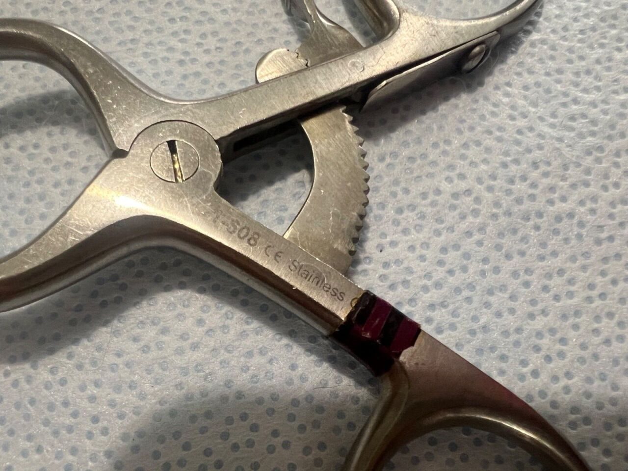 MILLENNIUM 1-608 Weitlaner Retractor 3X2 Sharp Prongs 4-1/4" Length — photo 4